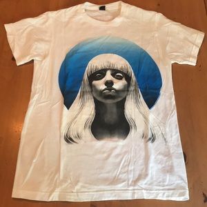 Lady Gaga Artpop tour t-shirt